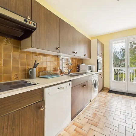 200m De La De La Baule, 4 Adultes 1 Enfant Appartement *