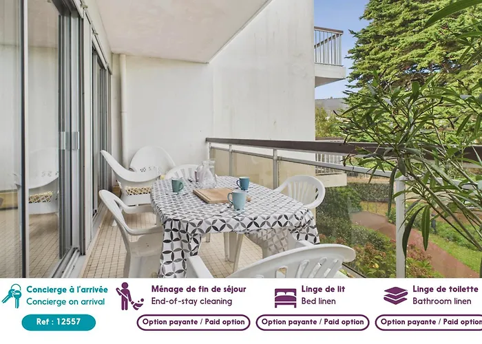 200m De La De La Baule, 4 Adultes 1 Enfant