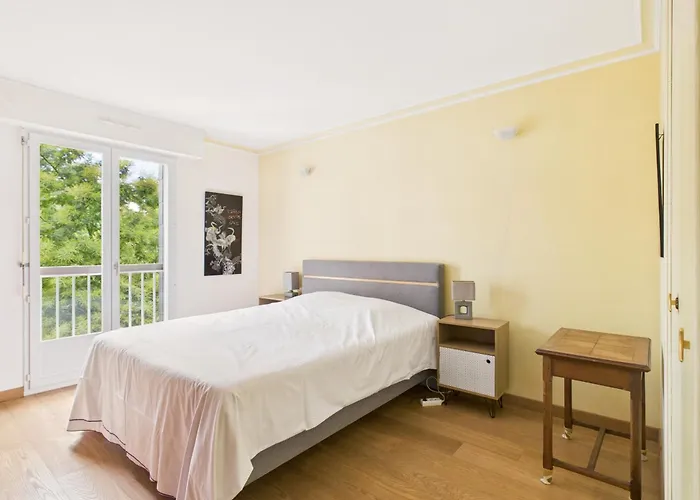 200m De La De La Baule, 4 Adultes 1 Enfant * La Baule-Escoublac